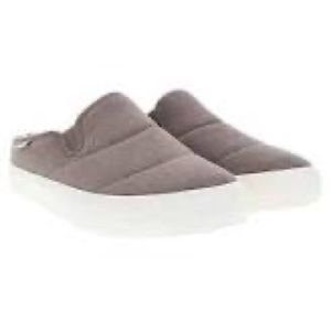 NWT Staheekum Women's Slip on Everyday Clog Mule 10